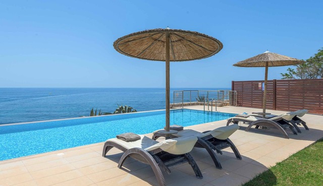 Paradise Beach I - Three Bedroom Villa, Sleeps 6