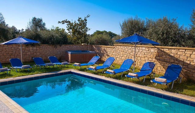 Paradise Large Group w/Gym, Hot Tub & Playroom