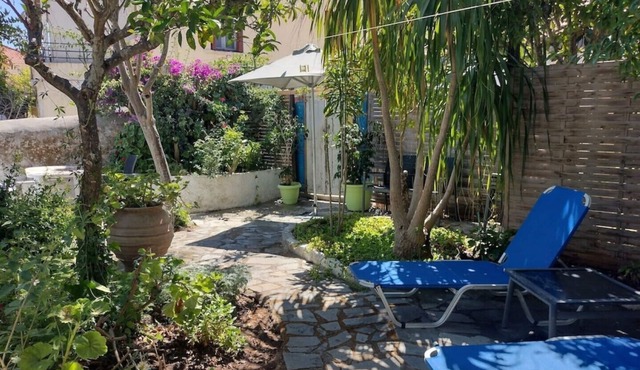 Perfectly located village house just a short walk from Methoni beach and Castle.
