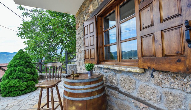 Petrino Lodge