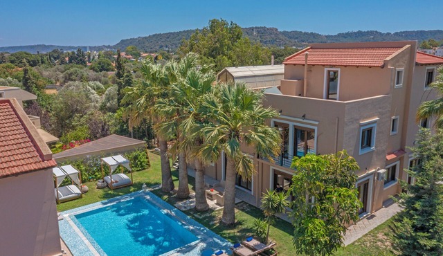 Prestige Residence Rhodes - accommodating up to 22 guests!