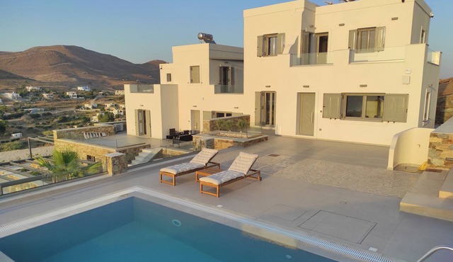 Prime Views A - Peacefull Villa with Private Pool, premium Sea view and Sunsets.