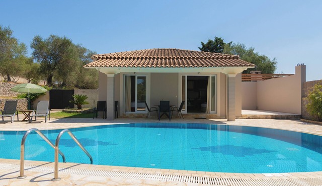 Private Pool Villa Aleca in Dassia Corfu