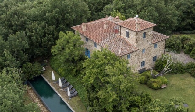 private Villa with A/C, Wifi, Swimming Pool in the heart of Chianti (Tuscany)