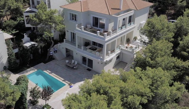 Privete villa for vacation.