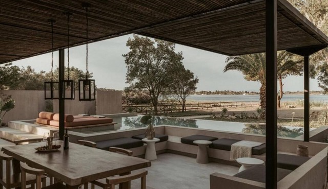 Pure Beachfront Villa with pool