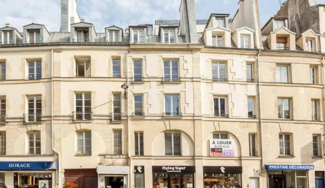 Refined Bastille Residence For 10 Guests In Prime Location