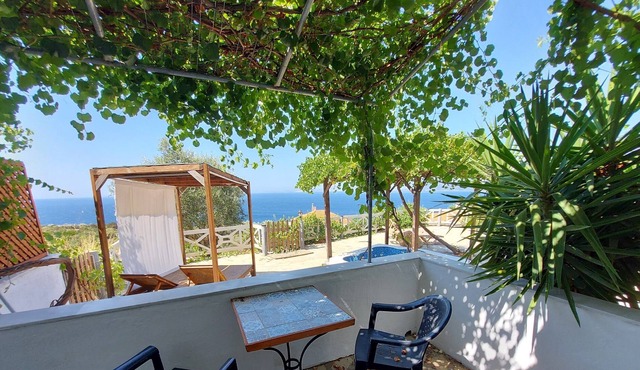Samos Island - Panorama Apartment with Jacuzzi