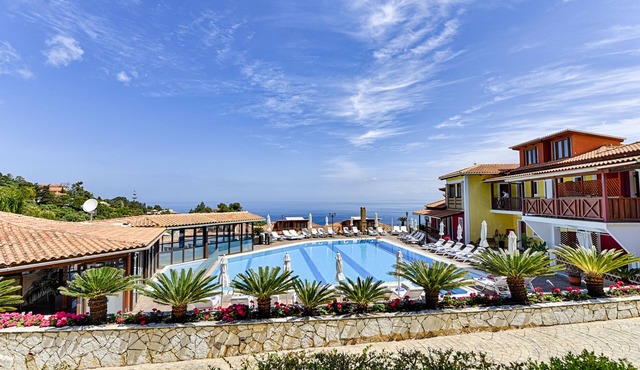 Sea View Deluxe Family Suite