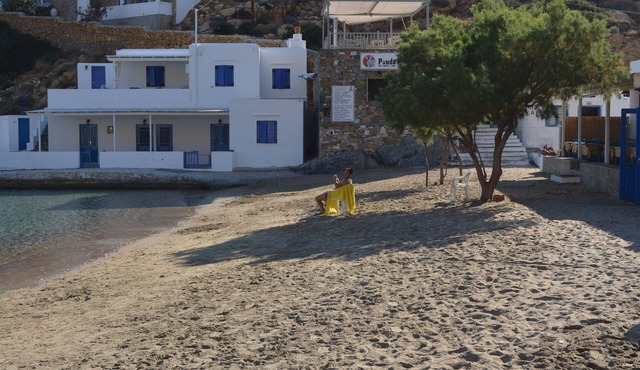 Seafront Studio in Cherronissos beach