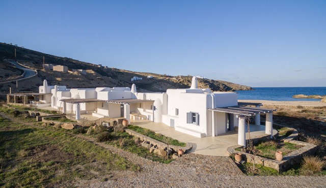 Seaside 5BDR Bliss in Mykonos