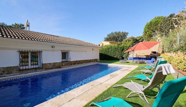 Serene villa with yard in Lloret de Mar