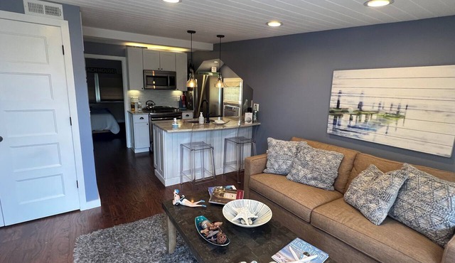 Short Term Rental: Charming 1-bedroom apartment in Seaside Park with WiFi, AC