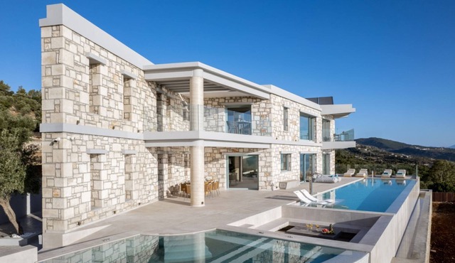 Sky Birds Villa - Holistic Escape