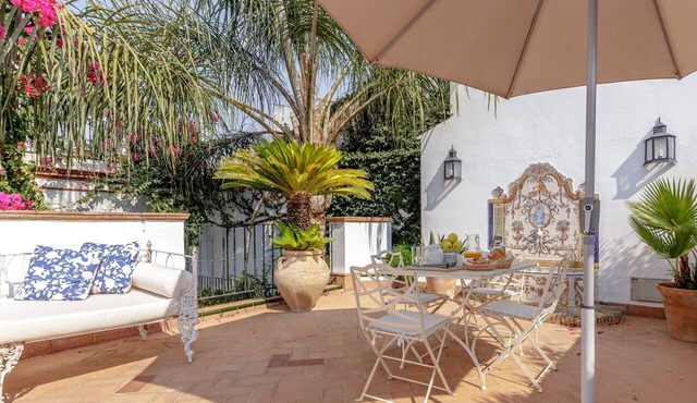 Sleep in a 17th century stately palace home