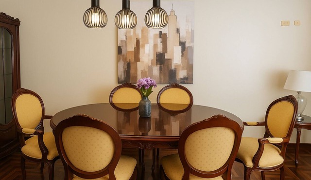 Spacious and centrally located apartment in Miraflores