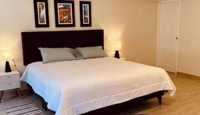 Spacious duplex with 5 bedrooms, garage, terrace