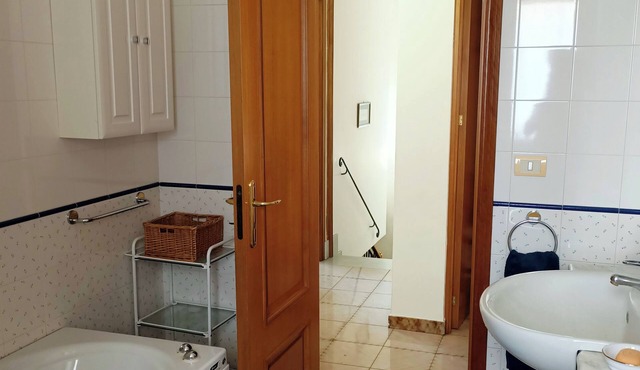 Spacious and cozy villa located between the sea and the volcano Etna!