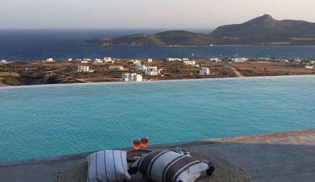 Splendid Antiparos Villa | 2 Bedrooms | Villa Zeus | Beautiful Sea Views