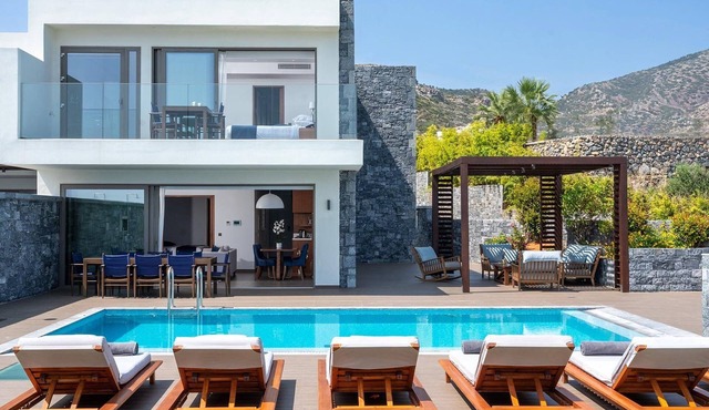 Splendid Crete Villa | Villa Serafina | 3 Bedrooms | Private Heated Pool
