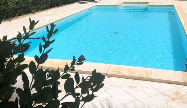 Splendid Villa with swimming pool 150 meters from the sea