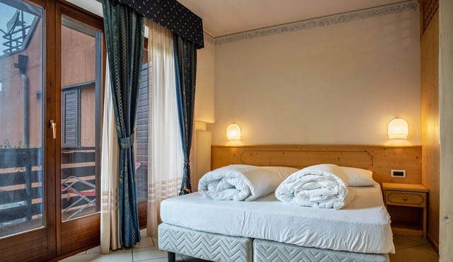 Studio Apartment 'Monolocale Turiterme' with Mountain View and Balcony