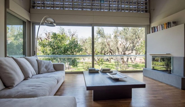 Studio Rio: Unique space with garden and garage