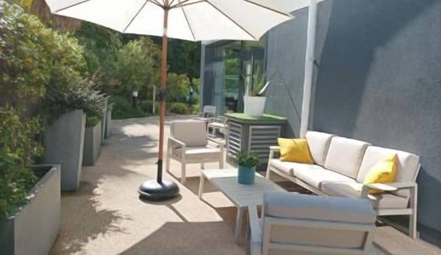 Studio Spacieux Luxe Avec Balcon