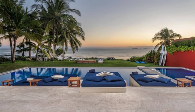 Stunning 5-Bd Beachfront Villa, Golf, Spa & Beach Club — Chef & Butler Incl.