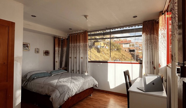 Summit Viewpoint House - 8 Private apartments