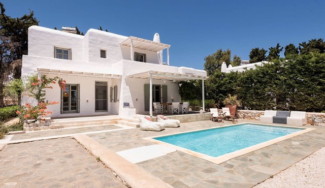 Sun Drop I with private pool, Drios beach, Paros