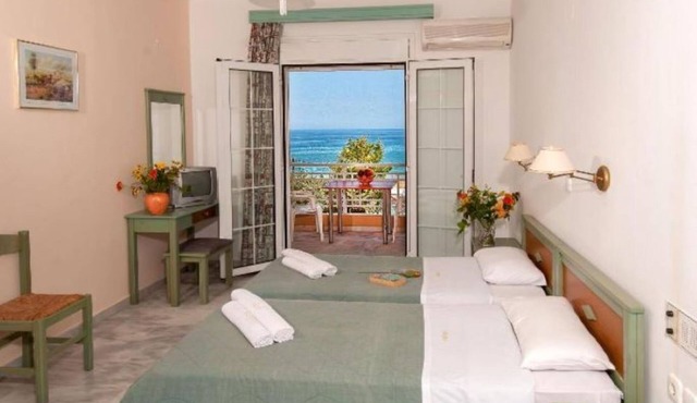 Sunrise studios & apartments