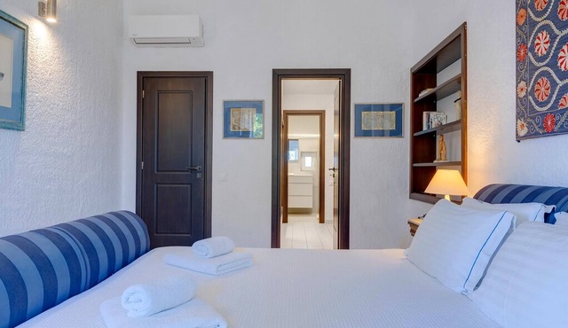 Super Luxury Skiathos Villa | Seven Stunning Bedroom Suites | Villa Daphne
