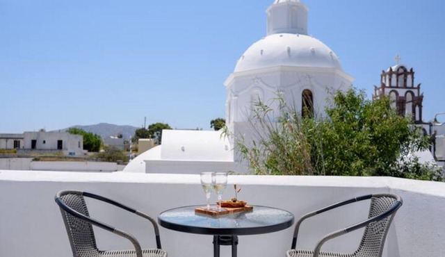 Symposio Jacuzzi Apartment