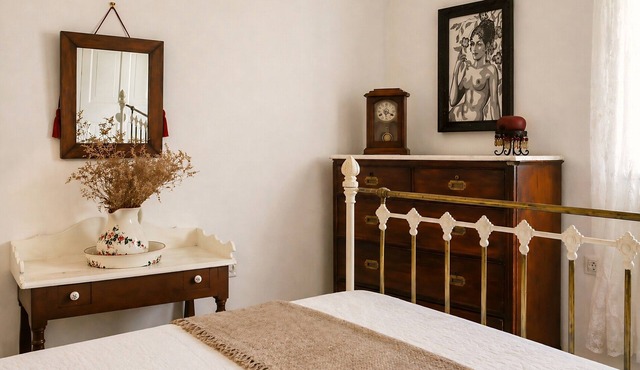 Thomais House – Spacious Family Home with Private Garden Near Corfu Old Town & Beach