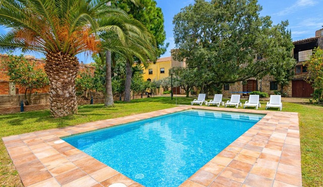 Timeless Elegance near Barcelona, 14 min to beach