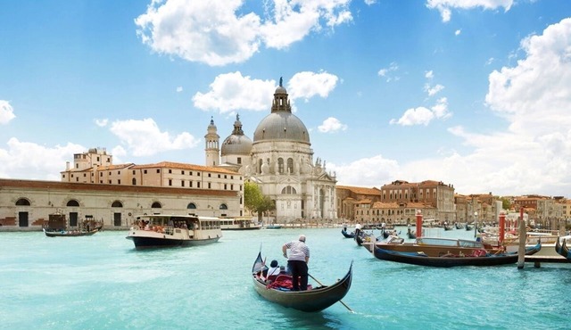 Timeless Elegance in the heart of Rialto, Ghetto & Local Bacari