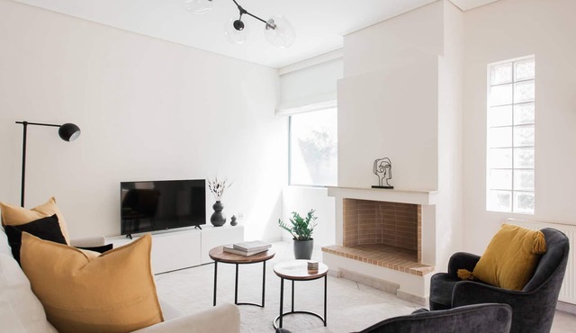Top-Class 2BR Apartment in Marousi