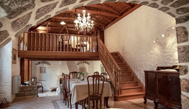 Traditional Mansion "Eugenie"