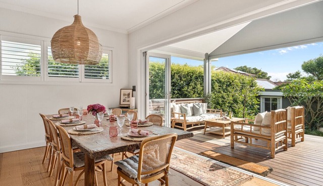 Tranquil & Spacious Parkside Retreat in Willoughby