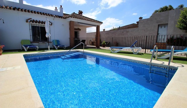 Vacation house with private Pool, near to town in Conil, with aircondition, barbecue and Wifi internet - Casa Paqui 1 -