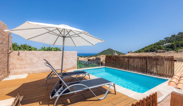 Vacation Home "Can Binitu" with Sea View, Mountain View, Balcony, Garden & Pool