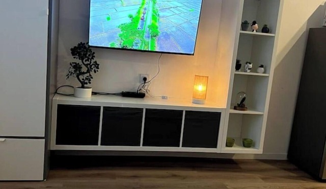 Very pleasant studio