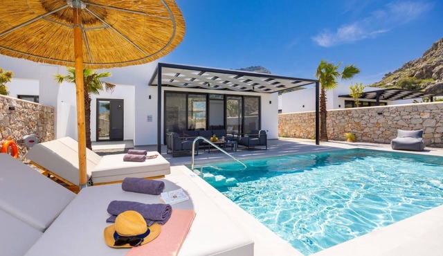 Villa 10 Hozan - Two Bedroom Villa, Sleeps 4