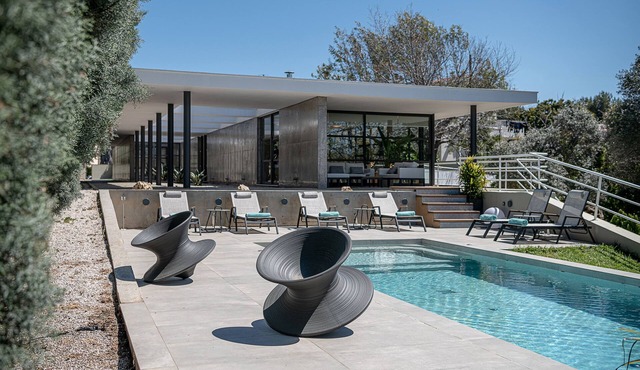Villa 7 - Design Villa near town with Heated pool