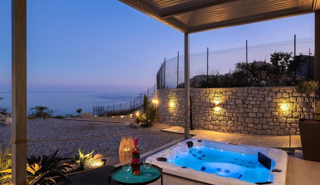 Villa Aquamarine beachfront Rhodes