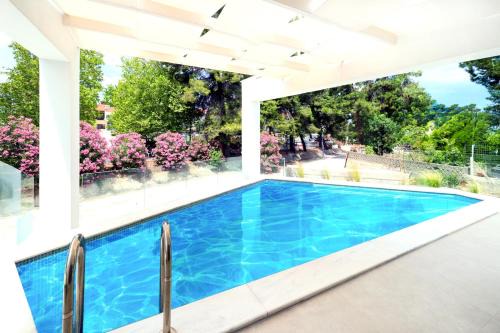 Villa Blue Light