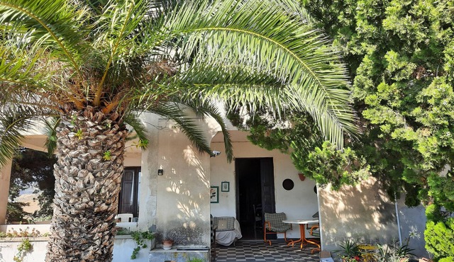 Villa Casa Valle with Sea View, Garden & A/C