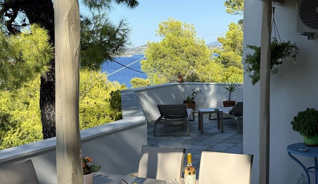Villa Dorothea, charming and private 2 bedroomed v