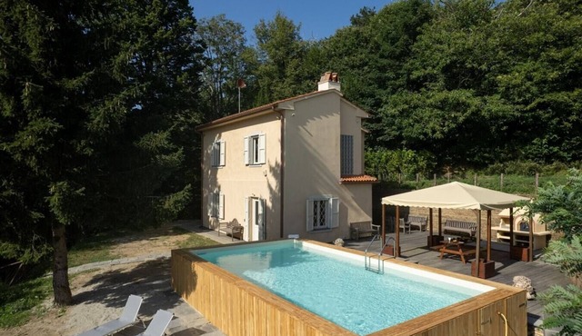 Villa Enza - Private villa with pool in Tuscany